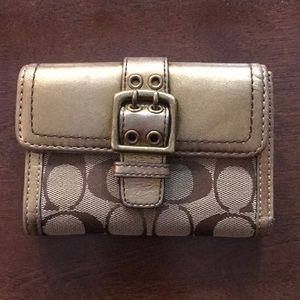 COACH wallet, in like new condition